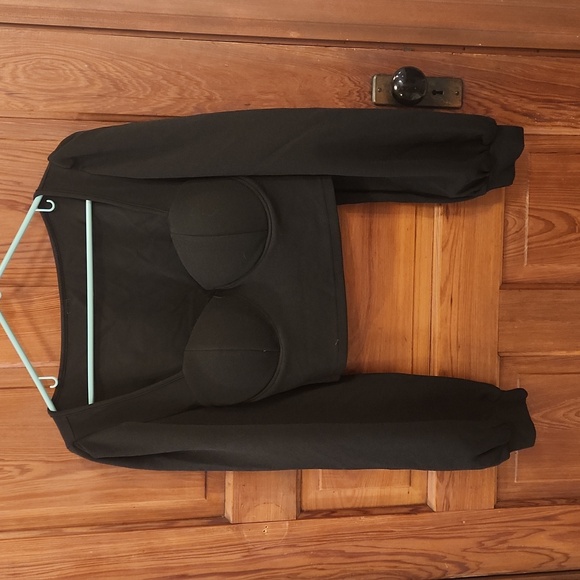 DONATION SALE, BOGO FREE Black long sleeve crop top with cups - Picture 1 of 3